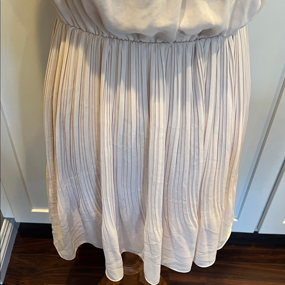 Urban Outfitters Black and Cream Pleated Dress Size 6 - Picture 4 of 10
